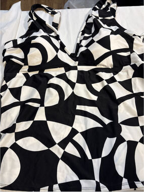 Raisins Curve Trendy Plus Size Tanzania Tankini Top White/Black Size 20w nwot